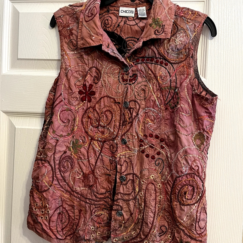Chico's Embroidered Blouse! Size 2